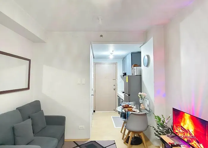 M Place Affordable And Family Friendly Staycation * Manila