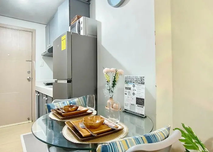 M Place Affordable And Family Friendly Staycation Apartahotel *